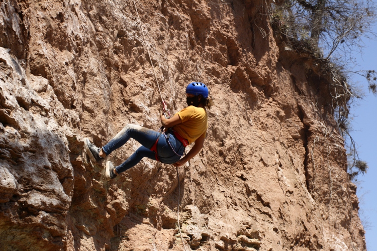 img-footer-1